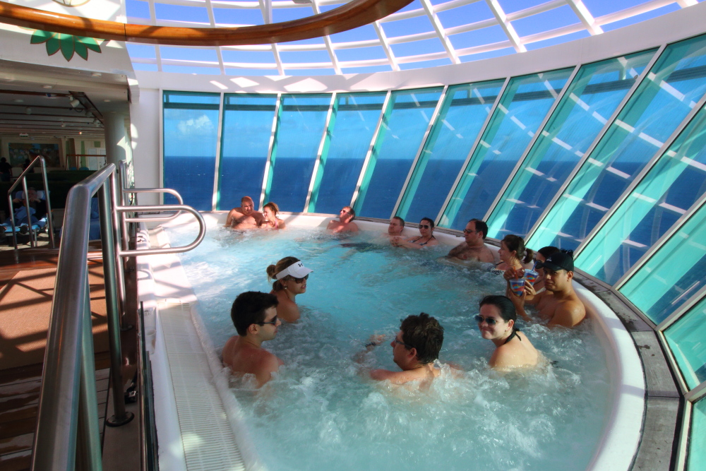 Independence Of The Seas Jacuzzi