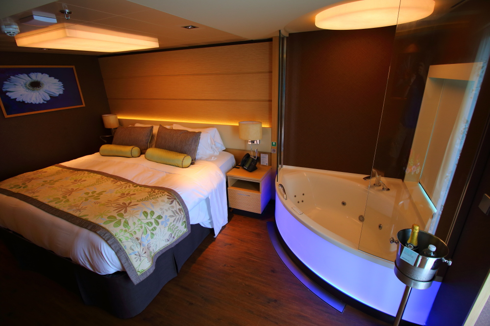 Haven Spa Suite cabin 14136 - Norwegian Getaway
