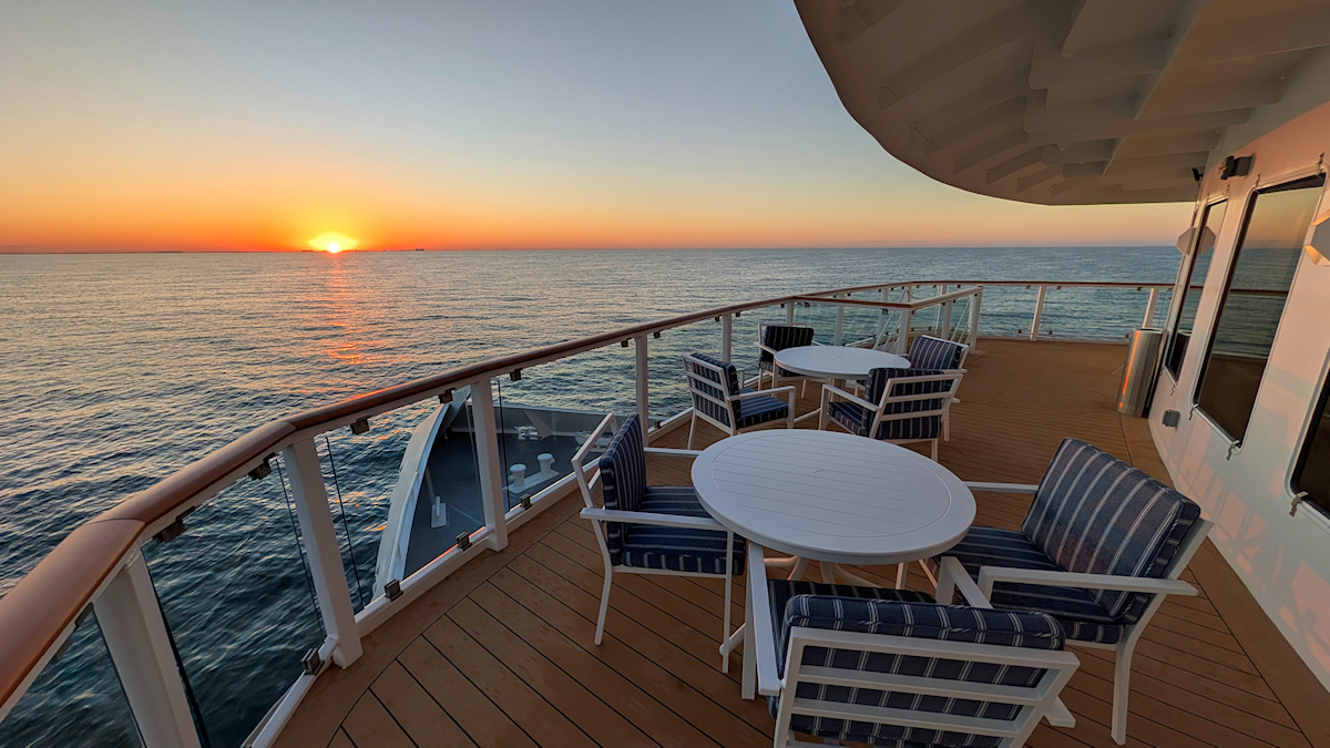 American Pioneer 3rd floor forward viewing area