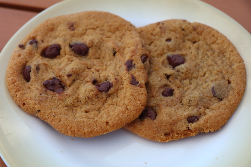 chocolate chip cookies