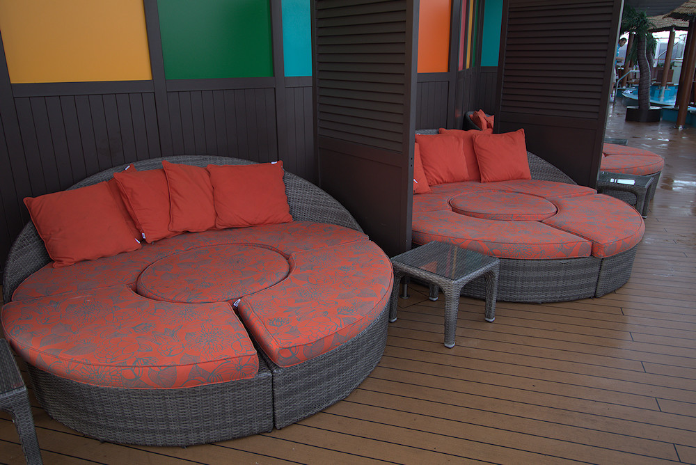 Carnival Vista Havana daybed