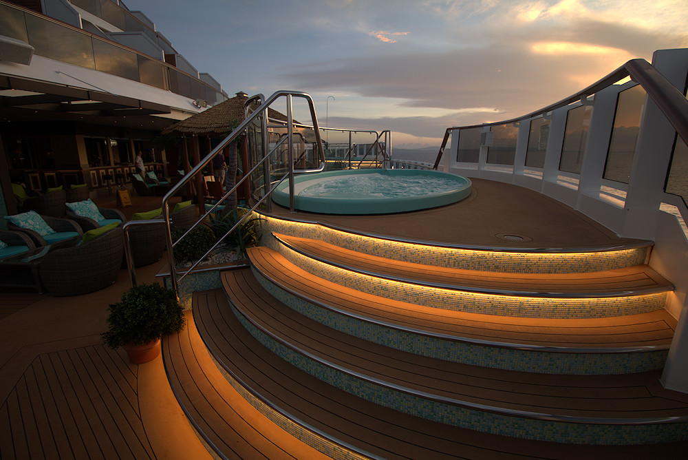 Carnival Vista Havana Jacuzzi