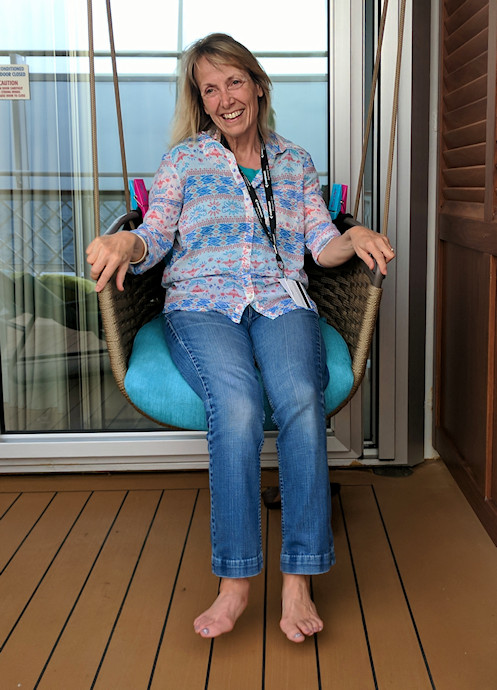 Carnival Vista Havana Suite swing