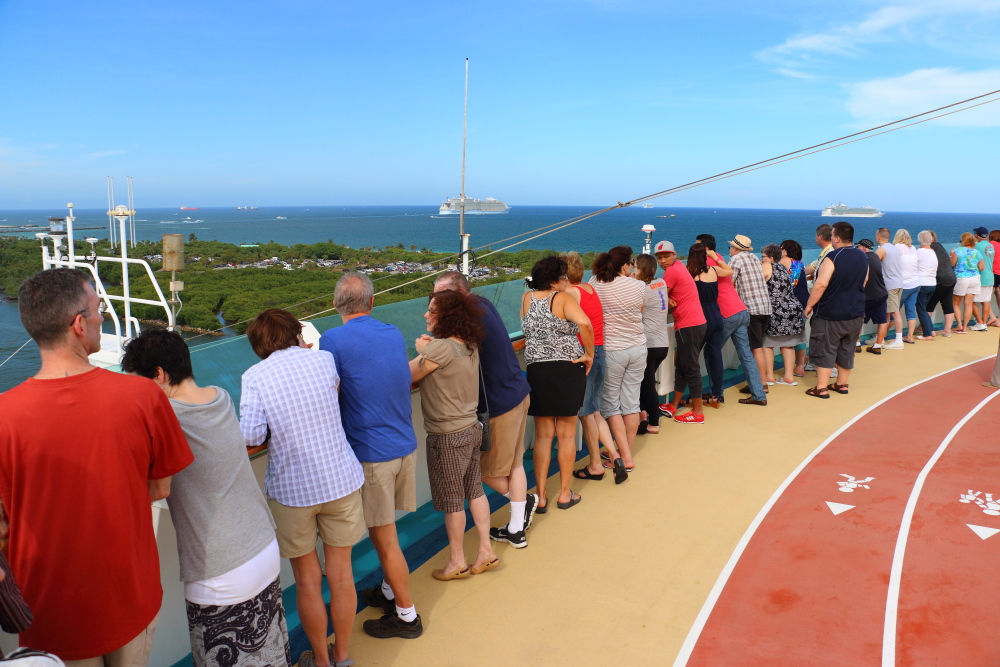 Independence Of The Seas sailaway