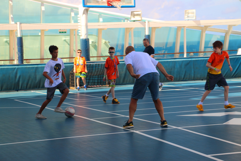 Independence Of The Seas sports court