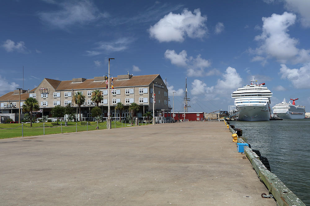 Harbor House hotel Galveston