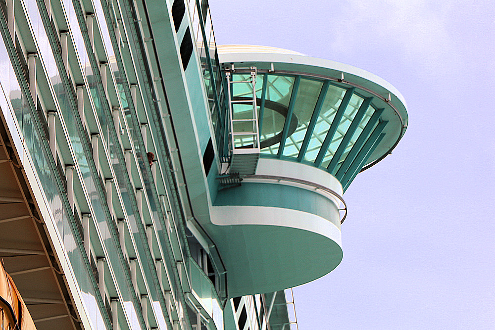 Liberty Of The Seas cantilevered Jacuzzi