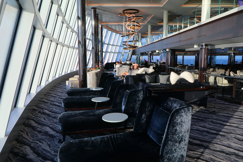 Norwegian Bliss observation lounge