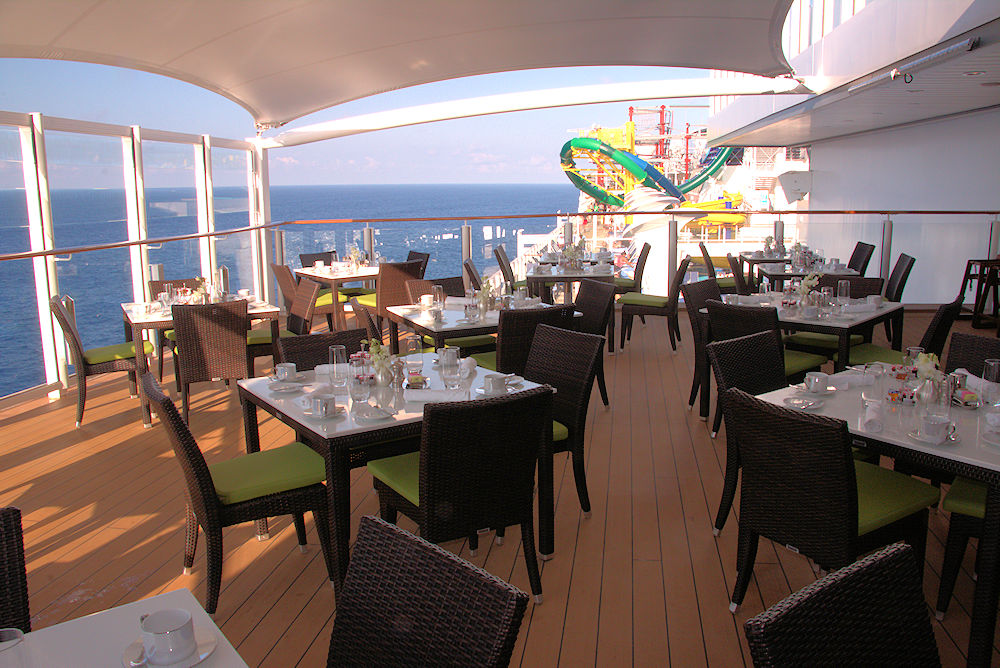 Norwegian Escape Haven restaurant outdoor