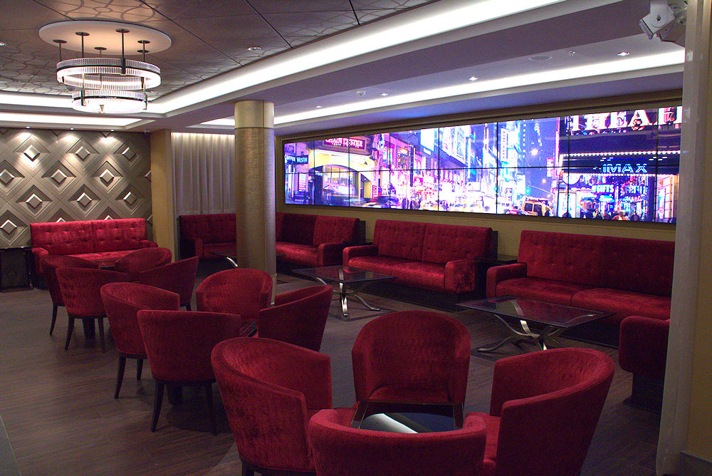 Norwegian Escape skyline bar