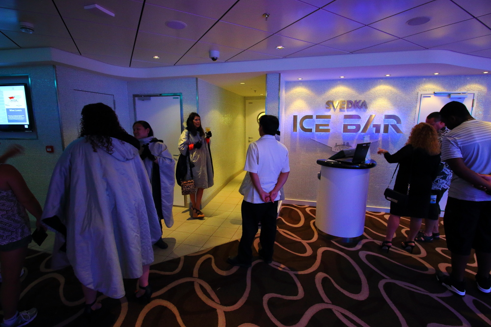 Norwegian Getaway ice bar