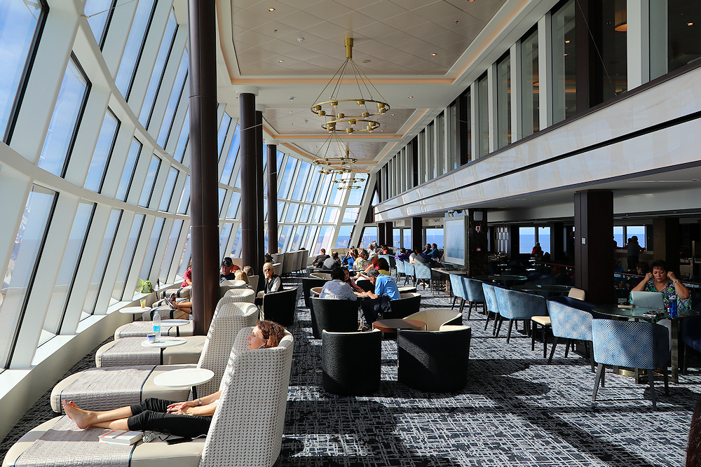 Norwegian Joy observation lounge