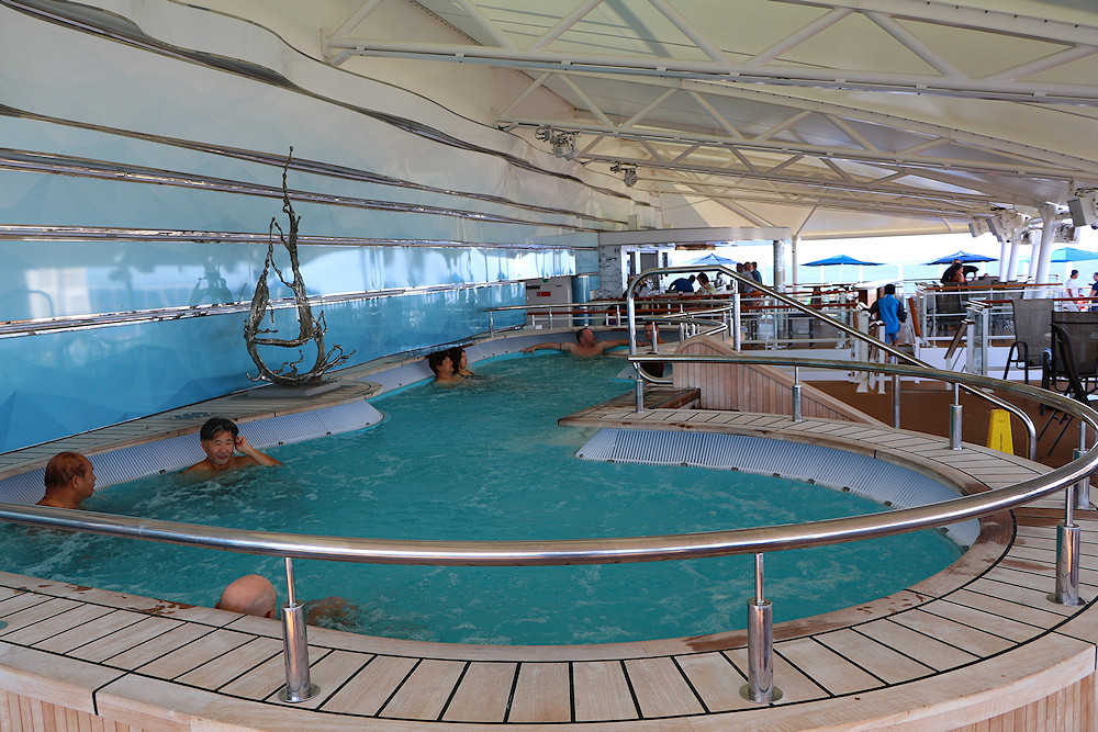 large whirlpool hot tub on Norwegian Joy Spice H2O