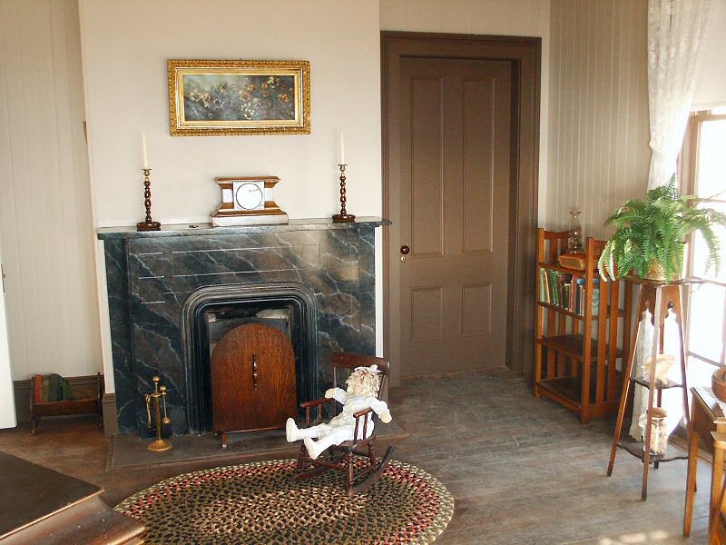 Port San Luis lighthouse interior