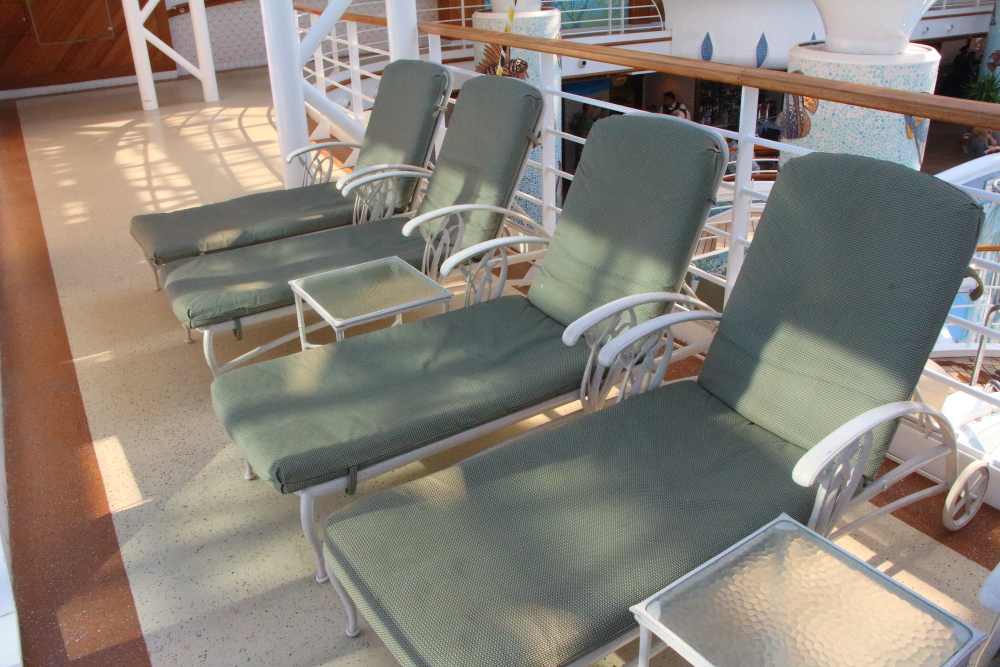 Sapphire Princess loungers