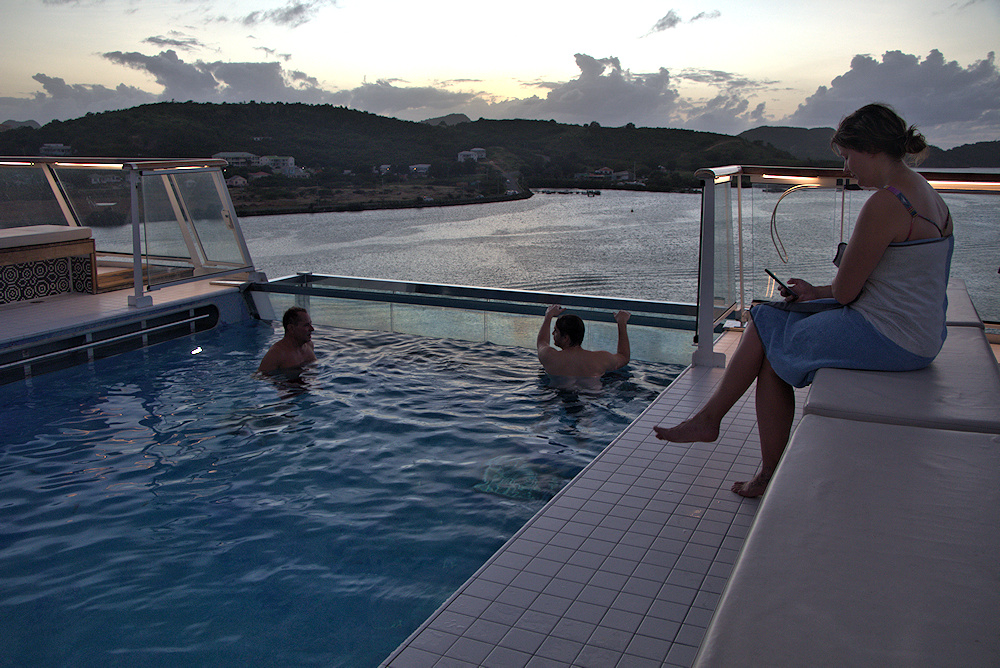 Viking Sea infinity pool