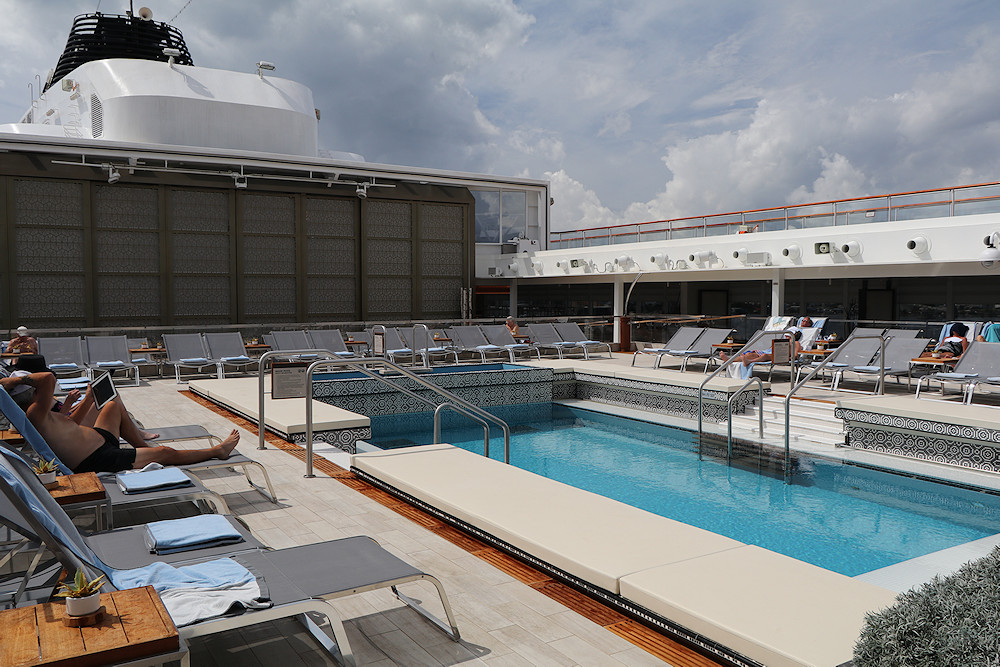 Viking Star swimming pool