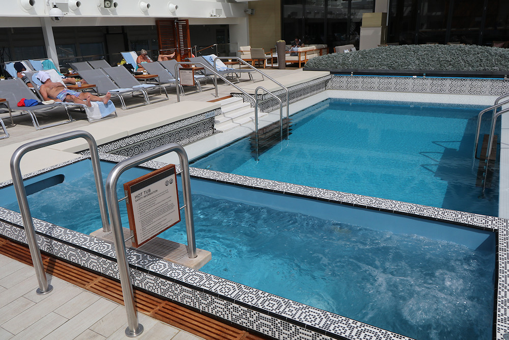 Viking Star swimming pool