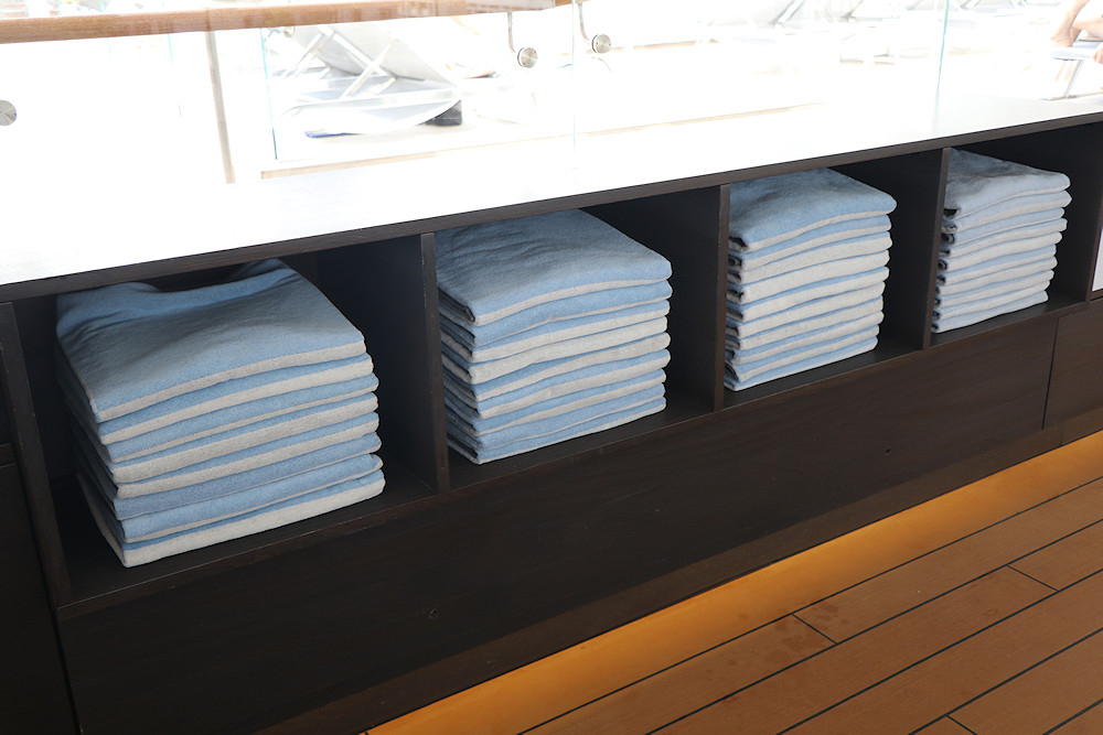 Viking Star towels